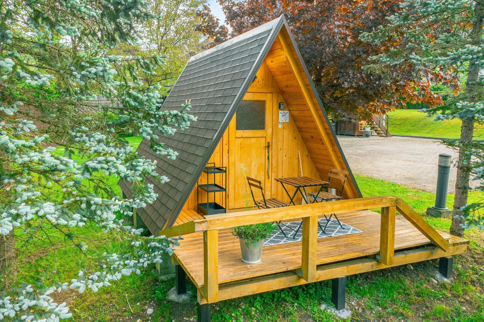 Resort Pod Orehi - Bled - Apartma & Glamping & Savna Buitenkant foto