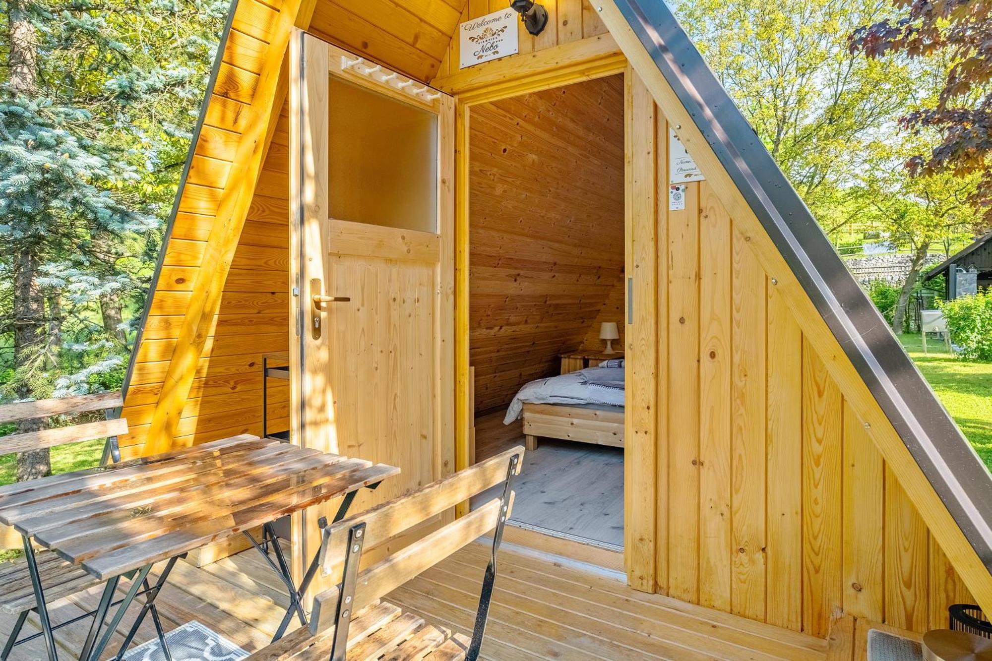 Resort Pod Orehi - Bled - Apartma & Glamping & Savna Kamer foto